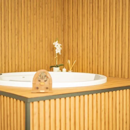 Domus Herculaneum Jacuzzi