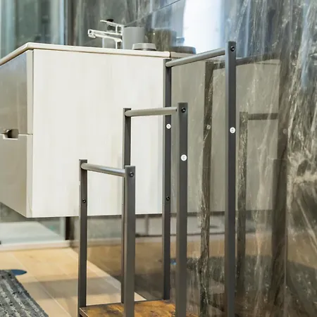 Domus Herculaneum Jacuzzi דירה *