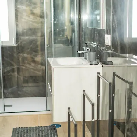 Domus Herculaneum Jacuzzi Apartamento *